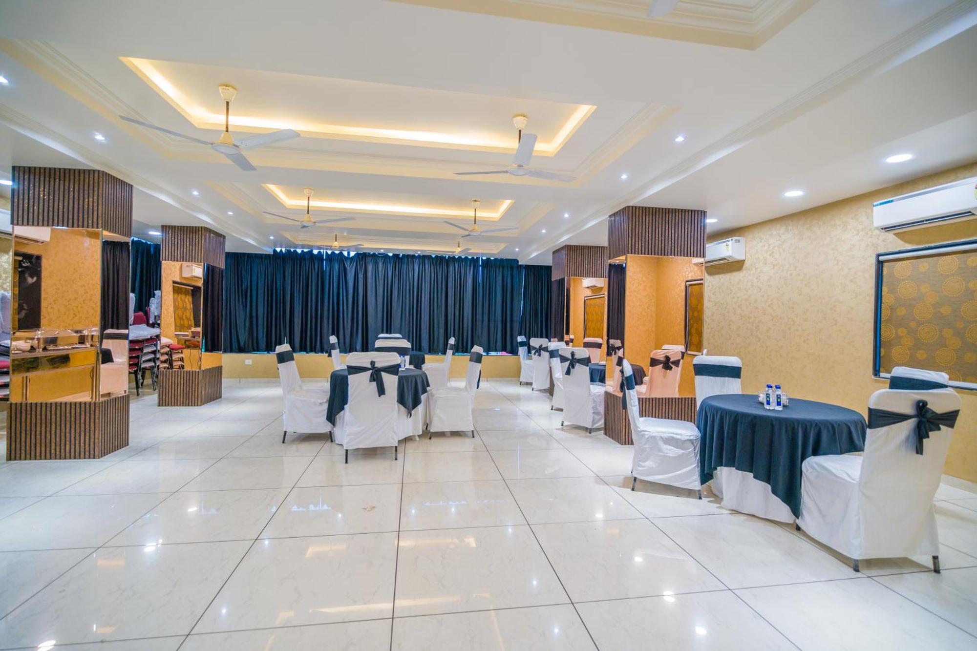 Hotel Kanha Shree By Cosmos Green Indore Exterior photo
